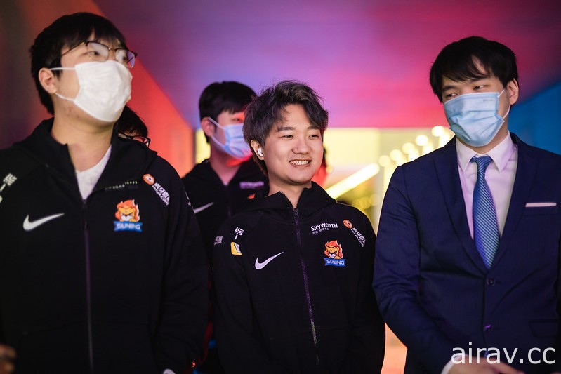 《英雄聯盟》亞軍 SN 釋出「少年之獅」世界大賽紀錄片 叉燒：好想贏韓國隊