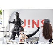 JINS「破鏡重生-哥吉拉」登陸台南南紡購物中心