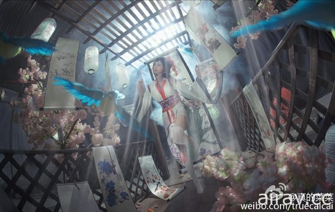 女神級中國coser《真的菜菜》，爆表魅力讓眾人想被她踩在腳下！