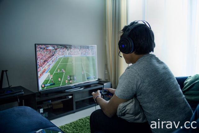 Razer 正式推出 Xbox One 和 PlayStation4 游戏无线耳机