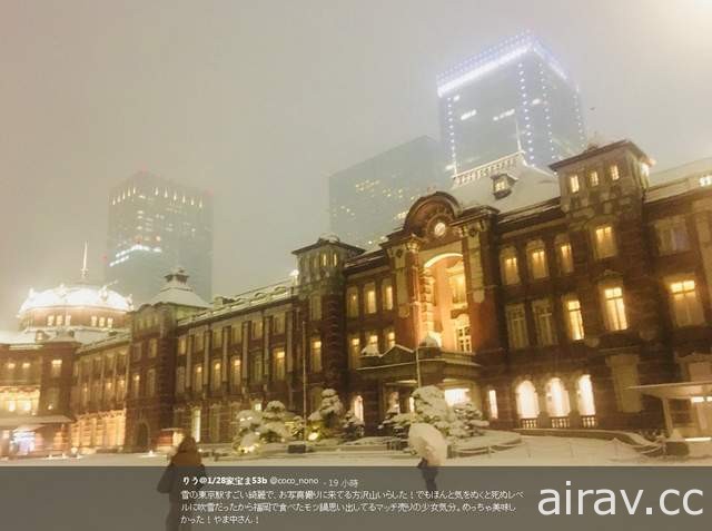 《卖火柴的小女孩》暴风雪中的日本好冷就像童话故事表现的那样