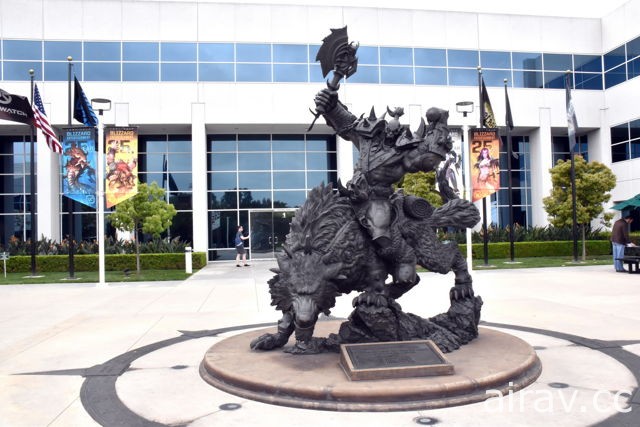 獨家直擊 Blizzard 總部旗下遊戲《暗黑破壞神 3》《魔獸世界》《OW》等武器裝備展