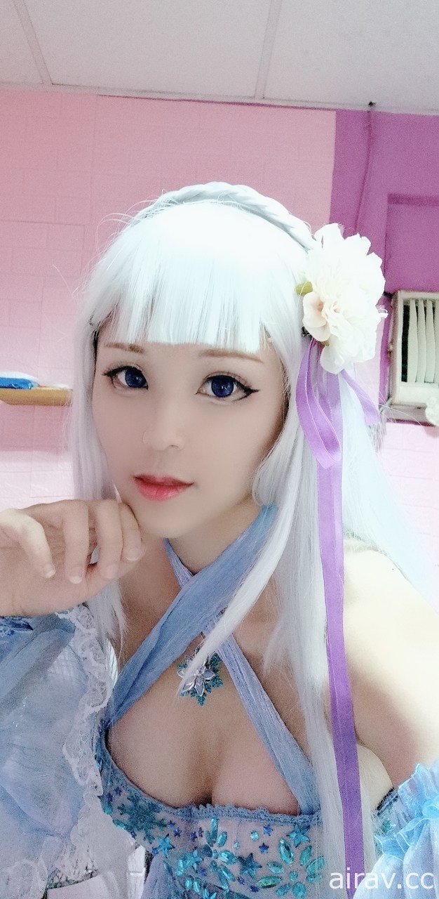 【鈅鈅教主】艾米莉婭 冰雪婚紗 Cosplay試妝