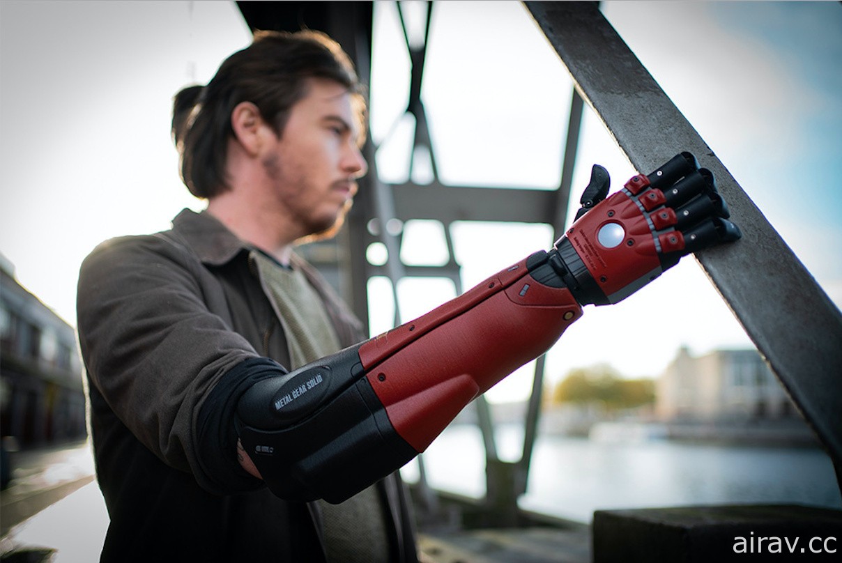 Open Bionics 與 KONAMI 合作推出《潛龍諜影》Venom Snake 版仿生手
