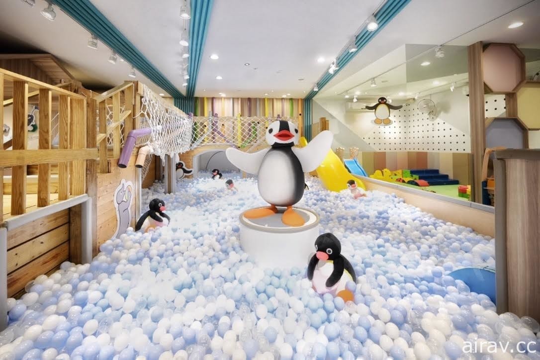 《企鵝家族》慶祝 40 週年聯手親子餐廳打造冰雪世界
