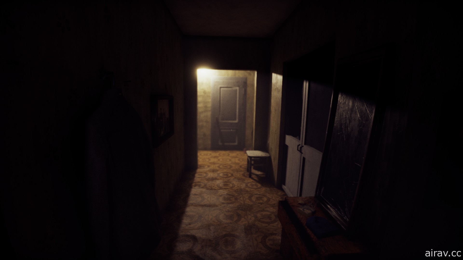 心靈恐怖遊戲《From The Darkness》上市 在廢棄公寓中想辦法活著離開