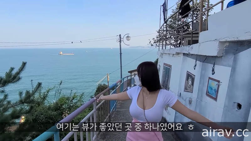 韩国景点《灯塔壁画村》穿梭在东海田谷墙巷内出去还有百万海景可以看