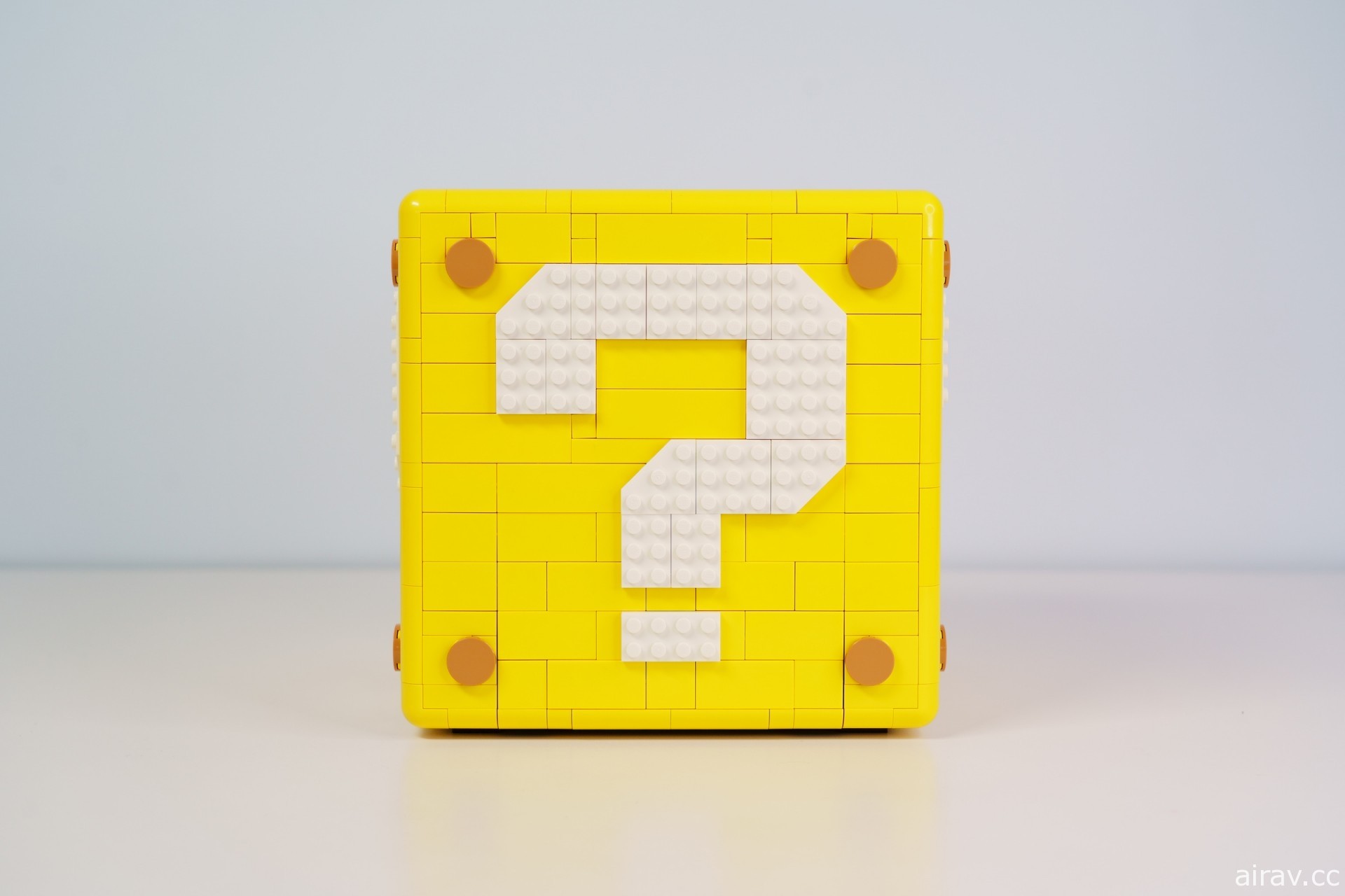乐高最新盒组“乐高超级玛利欧 64 ？砖块”一手开箱 浓缩经典场景的巧思设计