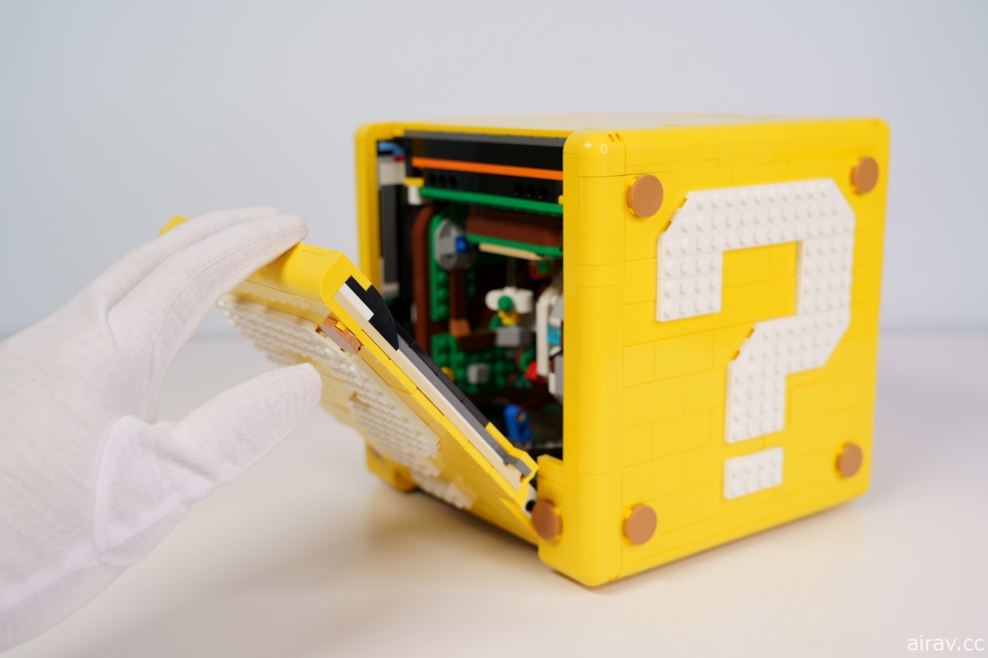 樂高最新盒組「樂高超級瑪利歐 64 ？磚塊」一手開箱 濃縮經典場景的巧思設計