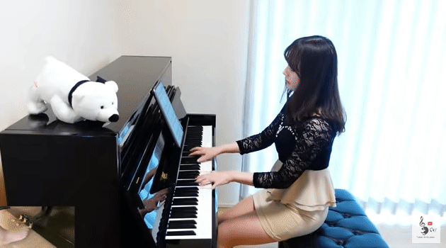 日正妹钢琴乐手《月野アイラ Aira Piano》喜欢动漫肯cos还会弹琴~这样的女孩我喜欢❤