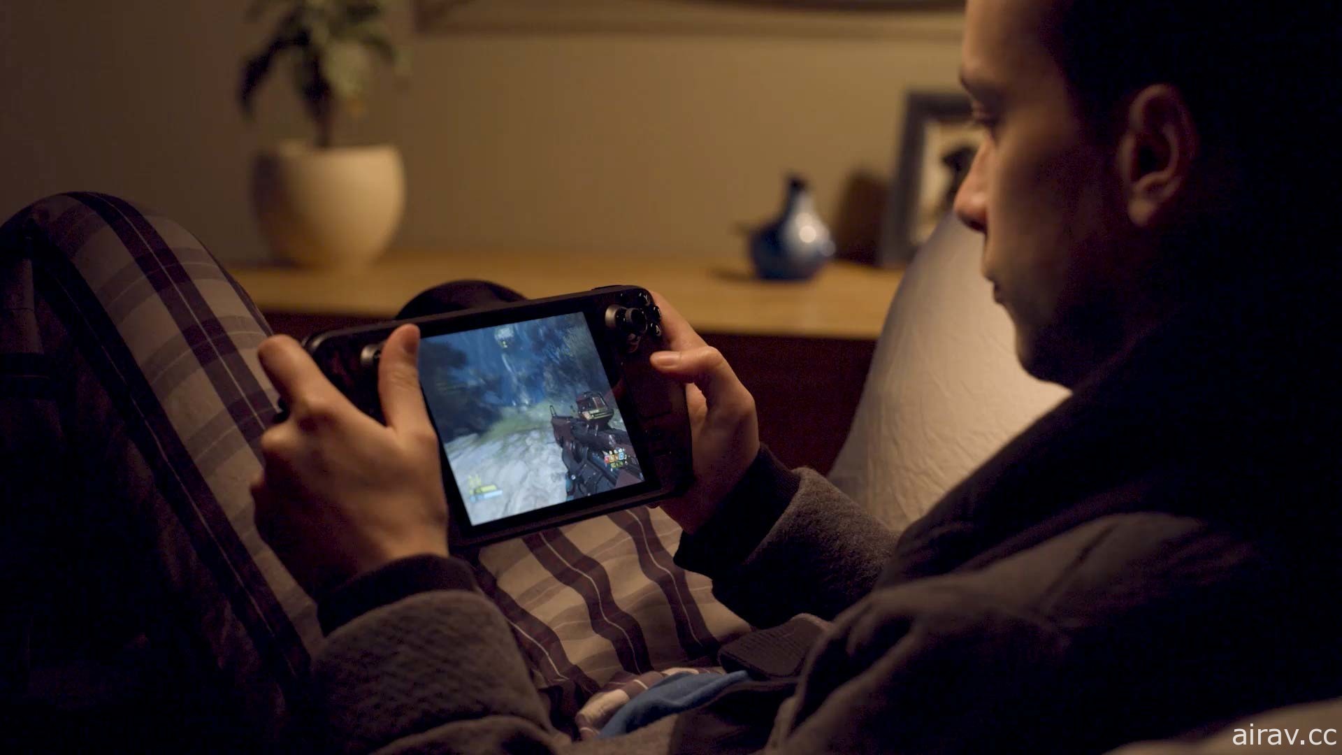 Valve 宣布可攜式遊戲 PC「Steam Deck」可於 2 月底前出貨