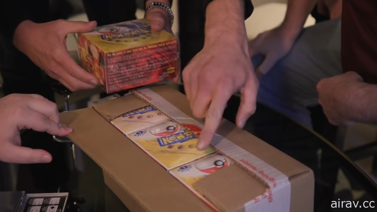 美国网红花费近亿元购买初版“宝可梦”卡盒结果是假货